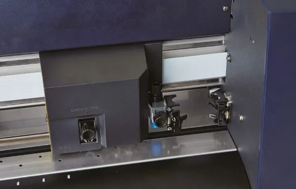 Plotter de corte Graphtec FC9000-140 - Imagen 3
