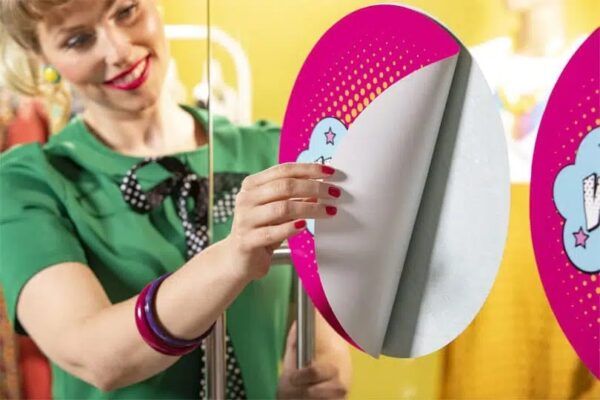 Vinilo Punto Blanco fácil aplicación y retirada MACTAC DOT JT 8300