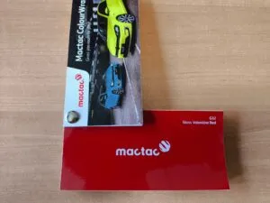 Mactac ColourWrap Gloss Valentine Red (G32)